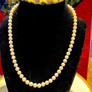 Authentic hand knotted pearl necklace